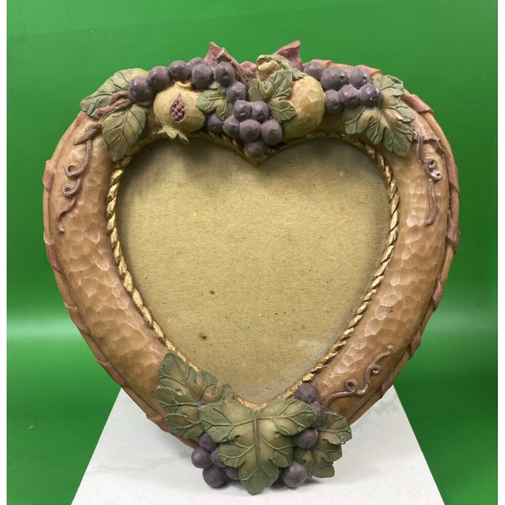 Vintage Russ Berrie Co Heart Picture Frame Resin Fruit Holds 4" x 6" Photo